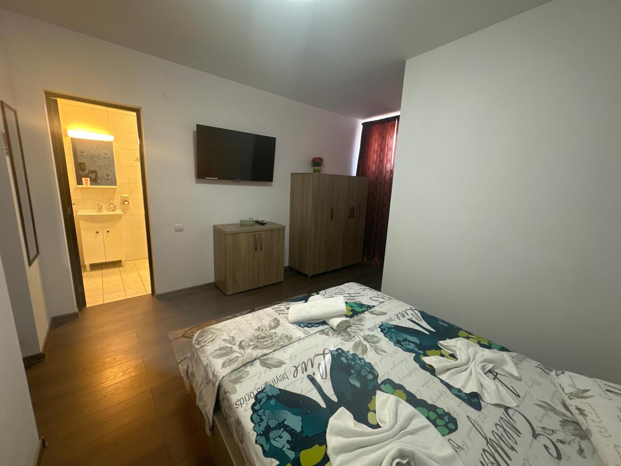 Hotel Casa Clau à Orşova Extérieur photo