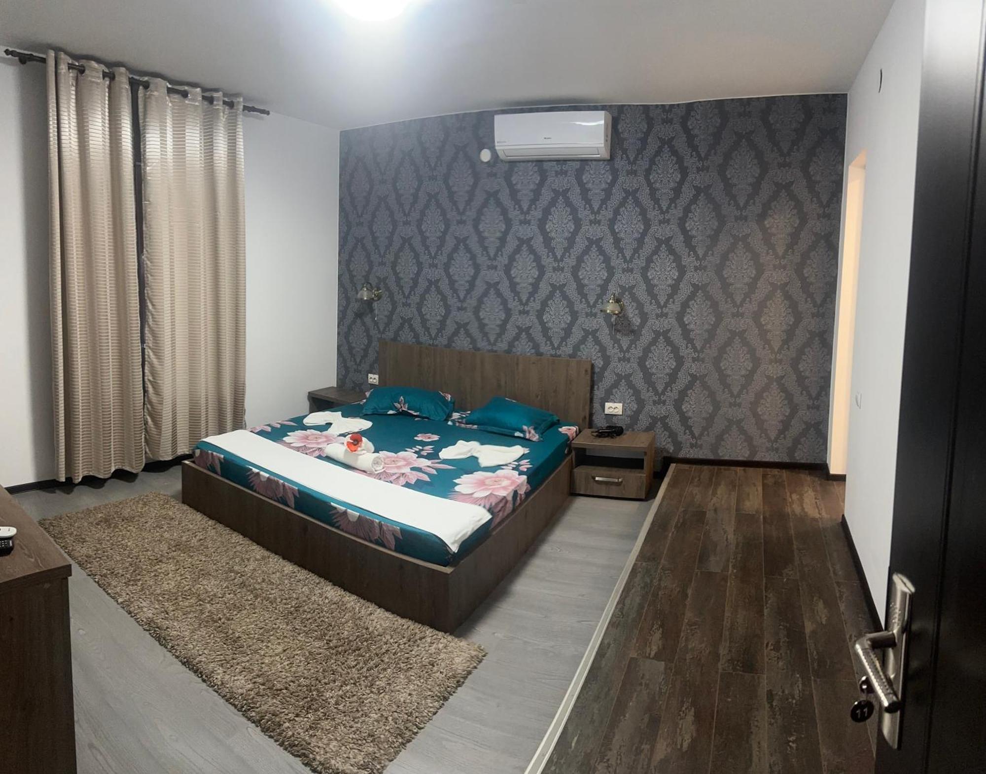 Hotel Casa Clau à Orşova Extérieur photo